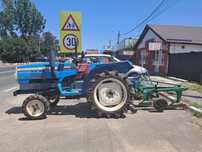Vând tractoras japonez 20cp cu plug