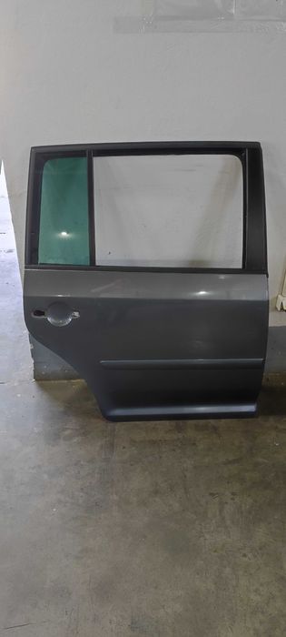 Usa dreapta spate volkswagen vw touran 1t1 cod culoare LD7X