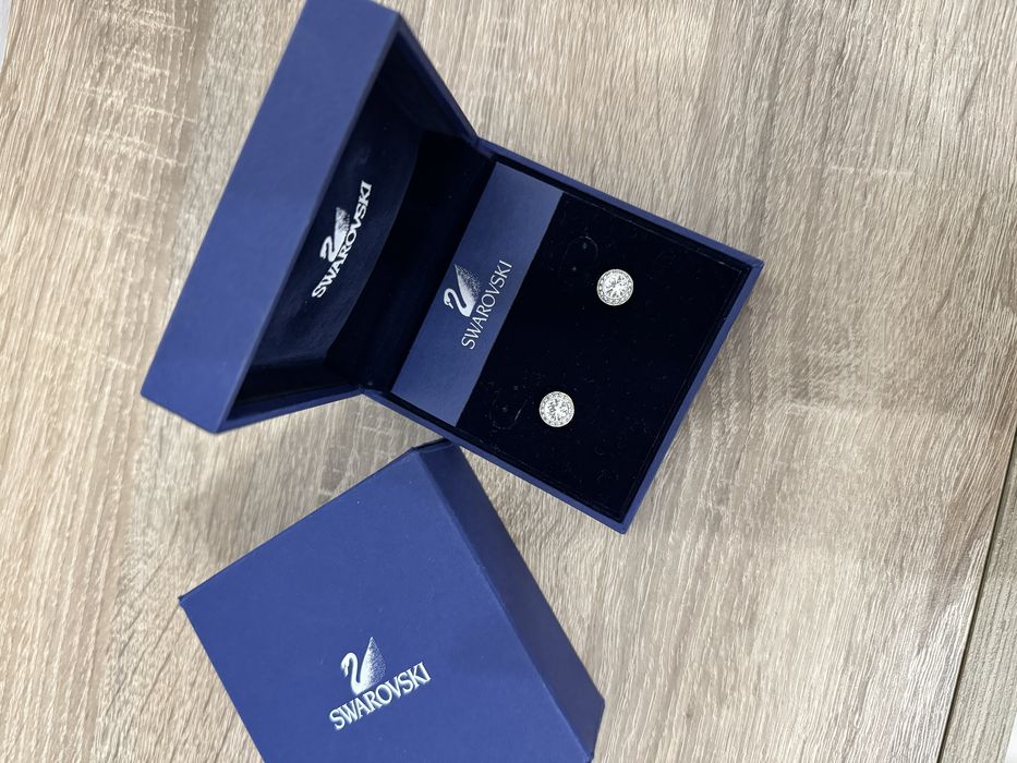 Обеци  Swarovski