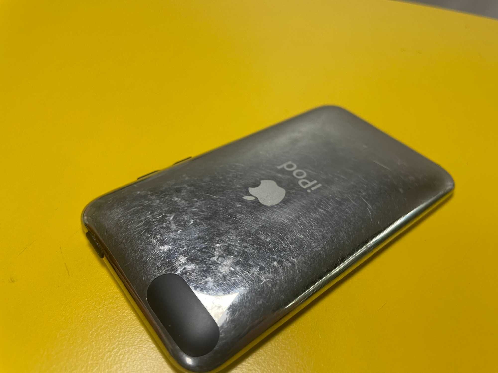 Apple iPod A1288 touch (3nd Gen) 8GB