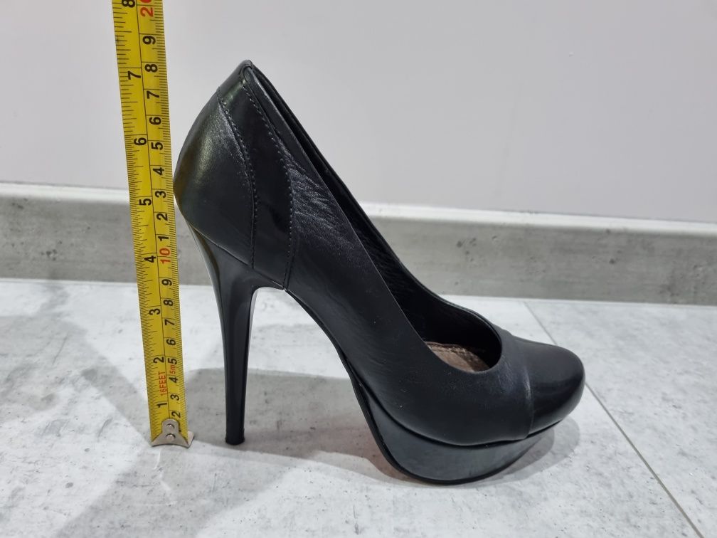 Дамски черни обувки с ток 37 номер естествена кожа
