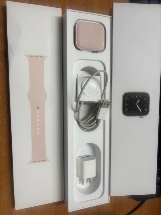 Apple whatch 5 series