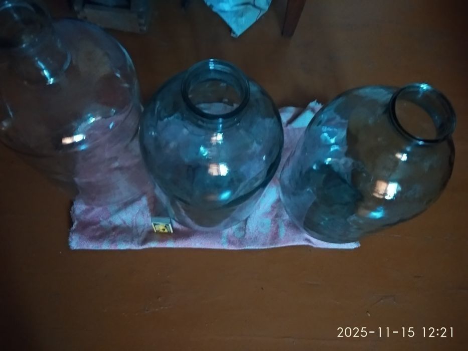 Продаю банки для консервации ,все новые,1 литровые,2,3,10, 20 литровые