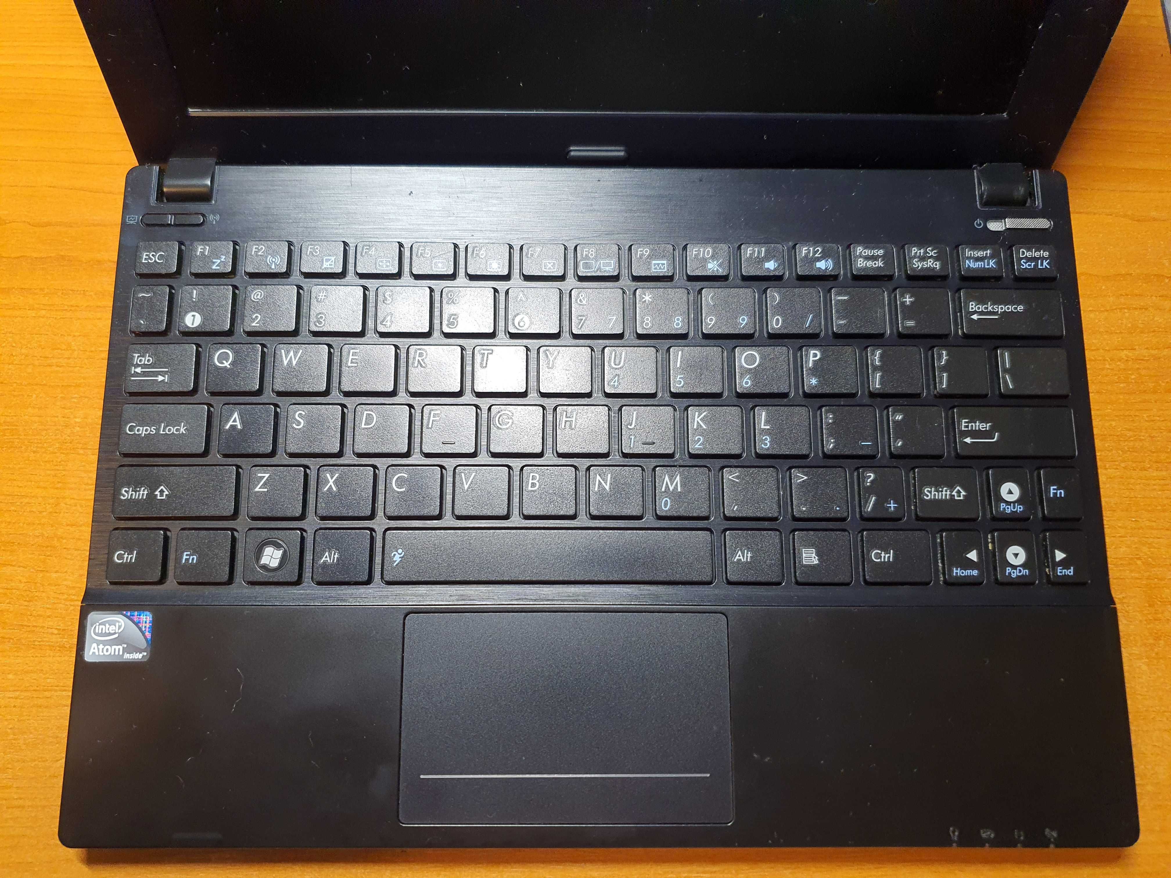 Mini-laptop Asus Eee PC 1016P ecran spart