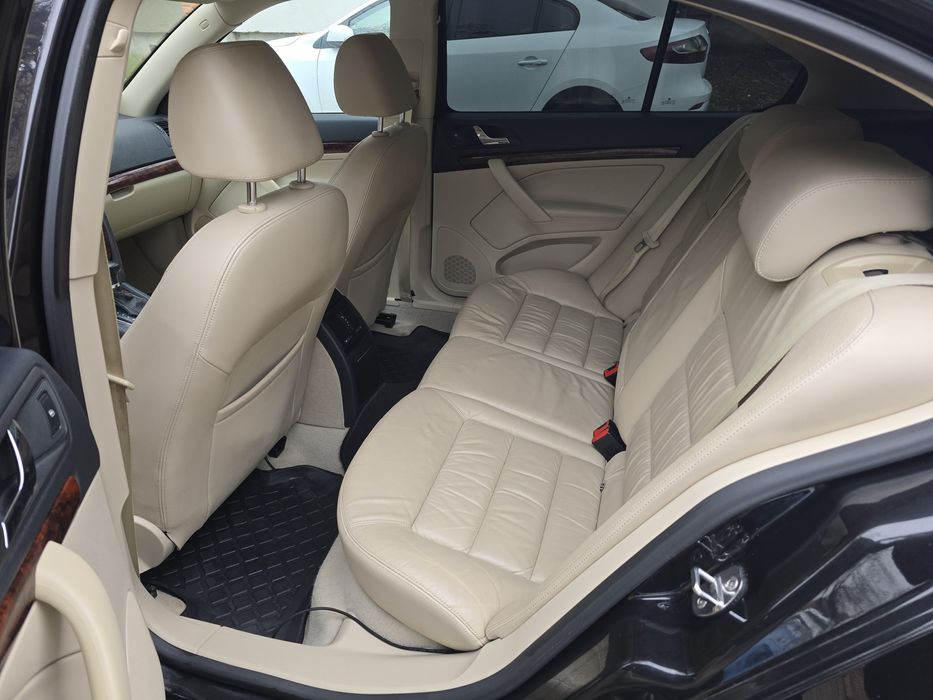 Vand skoda 2011 facelift pret negociabil