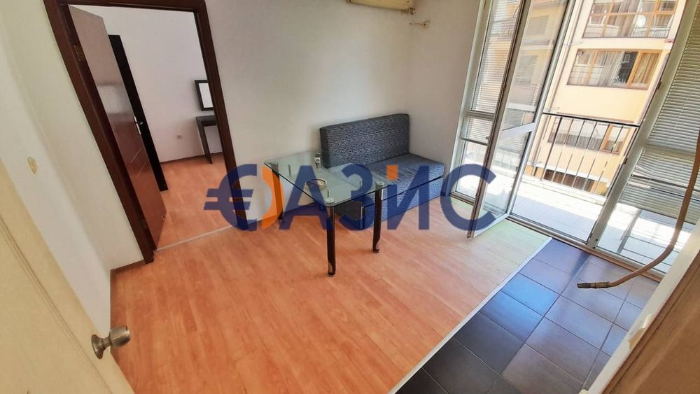 Продава се Двустаен апартамент в к.к. Слънчев бряг - 50 кв.м за 1210 €/кв.м - Снимка #5