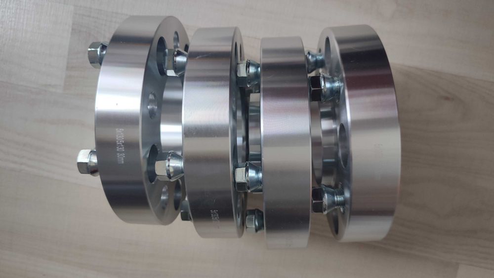 Фланци 30 мм 5х130 84,1 комплект 4 бр Мерцедес Г класа 2000-