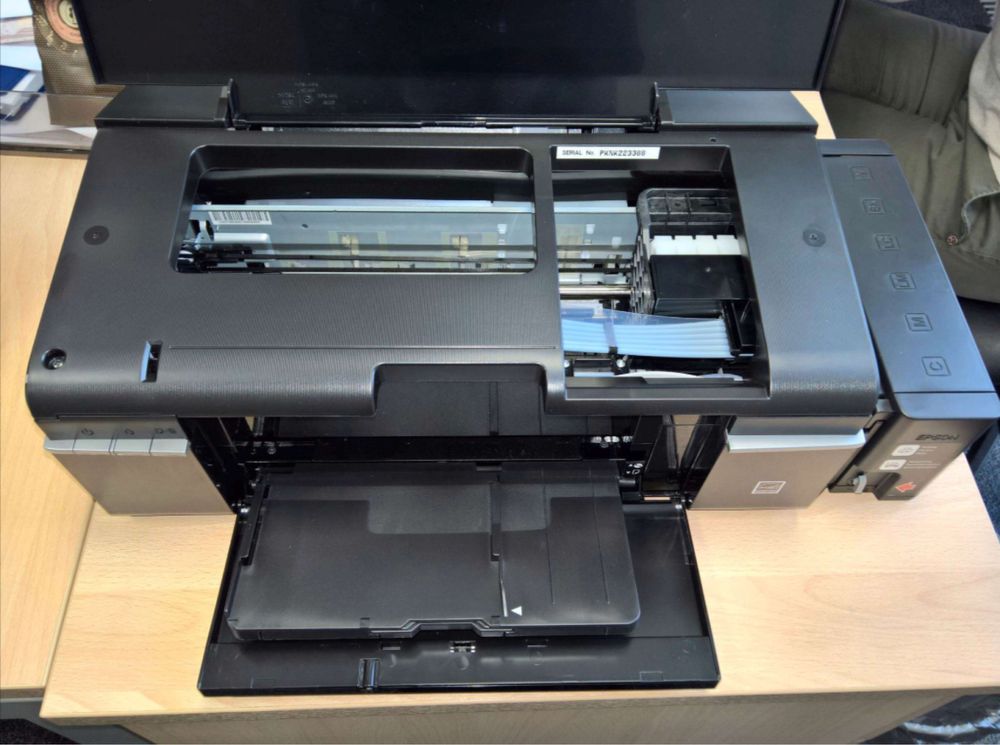 Epson L800 printer sotiladi
