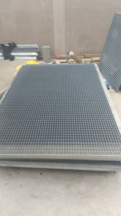 Grătare zincate la diferite dimensiuni