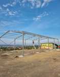 Vindem din stoc Hale 10x30m si Hala de 15x35m.
Producem la comandă ori