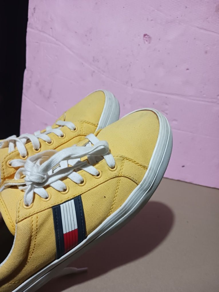 Teniși Tommy Hilfiger mărimea 40