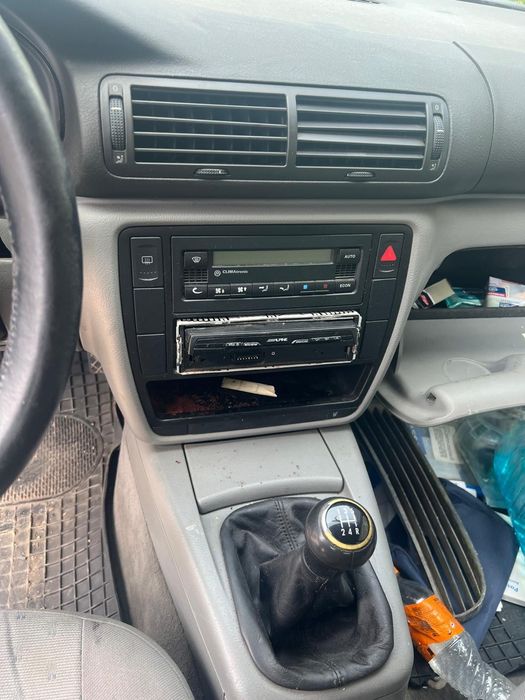 Vindem piese rezultate din dezmembrarea unui Volkswagen Passat B5