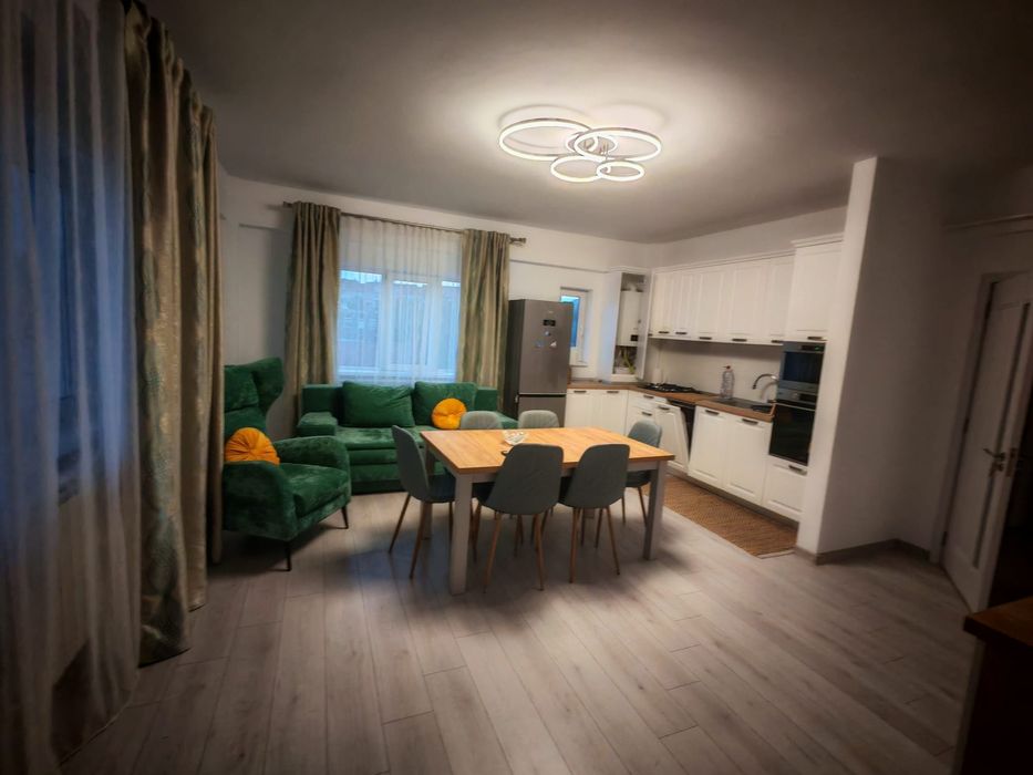 Apartament 3 camere  in vila