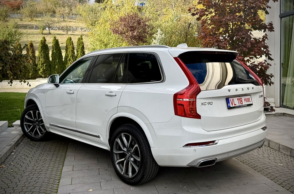 Volvo XC90 D5 AWD Inscription Full Option! Garantie 12 Luni!
