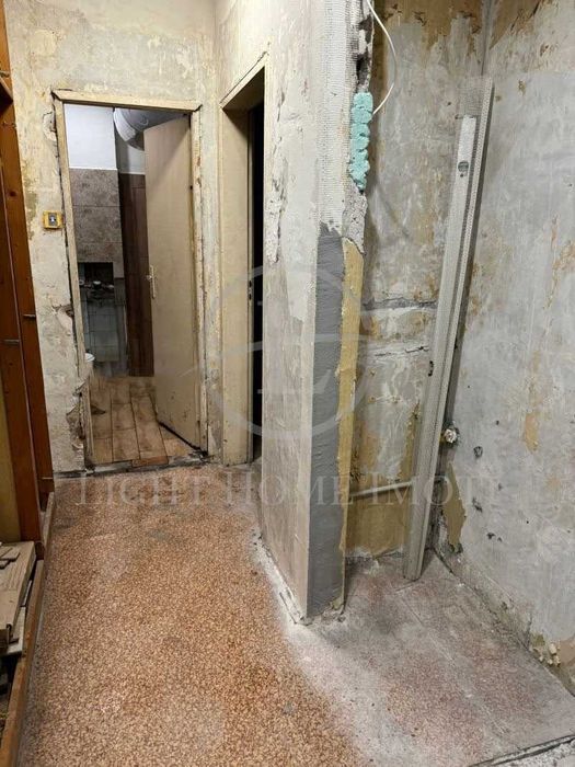 Продава се Двустаен апартамент в Пловдив, Център - 60 кв.м за 2125 €/кв.м - Снимка #4