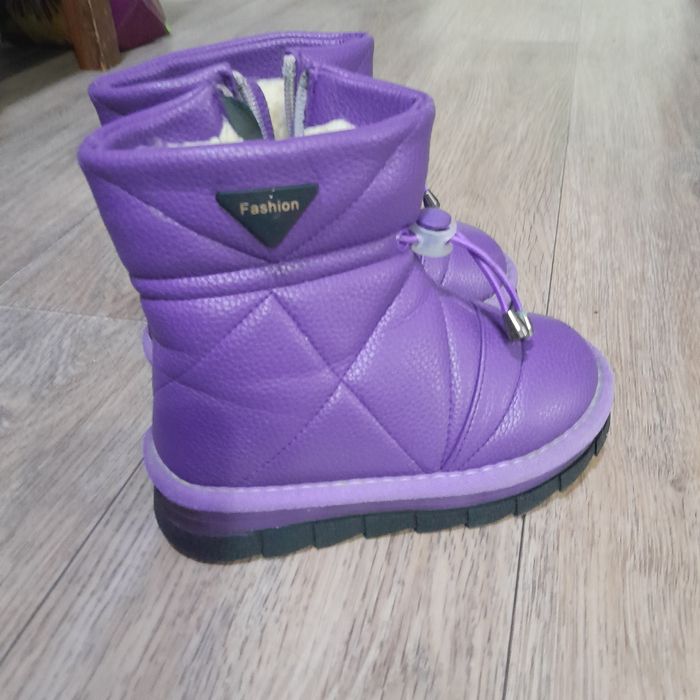 Продам не дорого для девочки