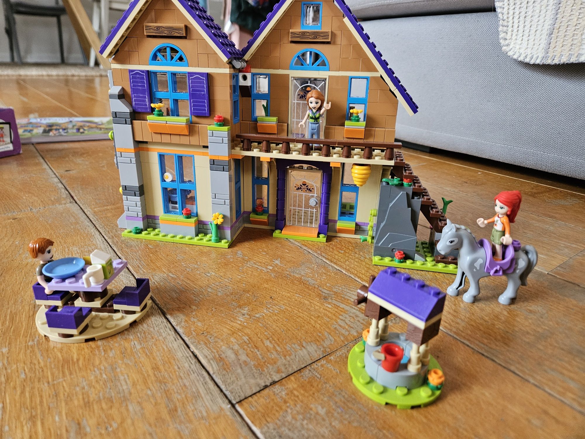 Casa Miei- lego friends