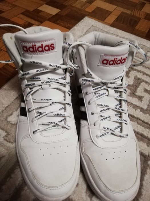 Adidas бели кецове