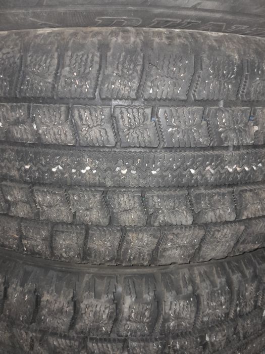 Дөңгелек сатам зимнй бір синонимі жүрген.