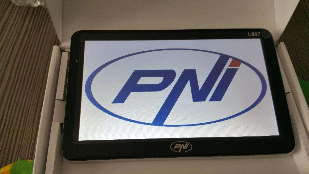 GPS portabil PNI L807 / L810 ecran 7 inch, 800 MHz, 256M DDR3, 8GB