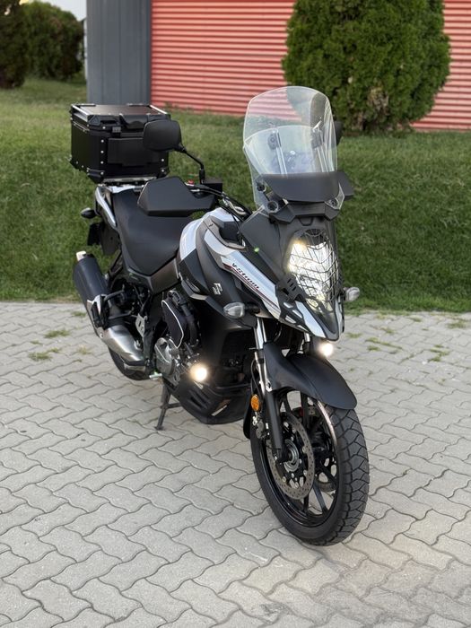 Suzuki dl-650 V-Strom Sport Adventure Tourer