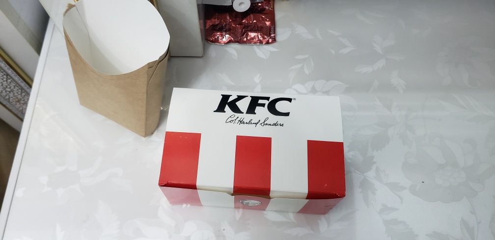 KFC karton qutilari FRI karton quti idishlari optom narxlarida