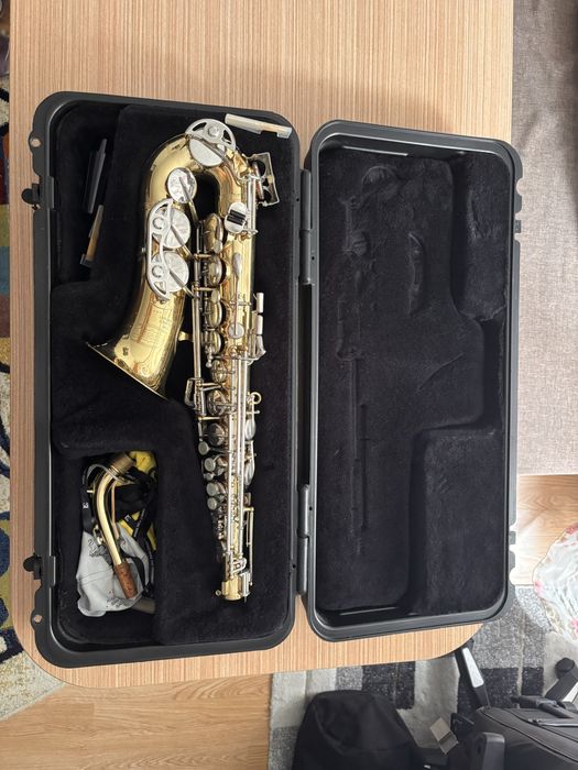 Saxofon Bundy II + toc original – stare bună