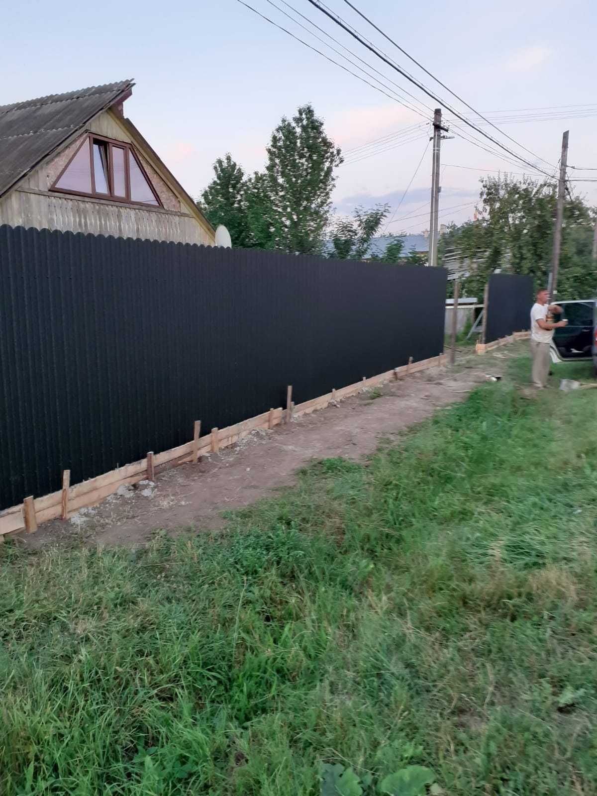 Garduri de diferite modele (sipca metalica, jaluzele, BCA plasa tabla)