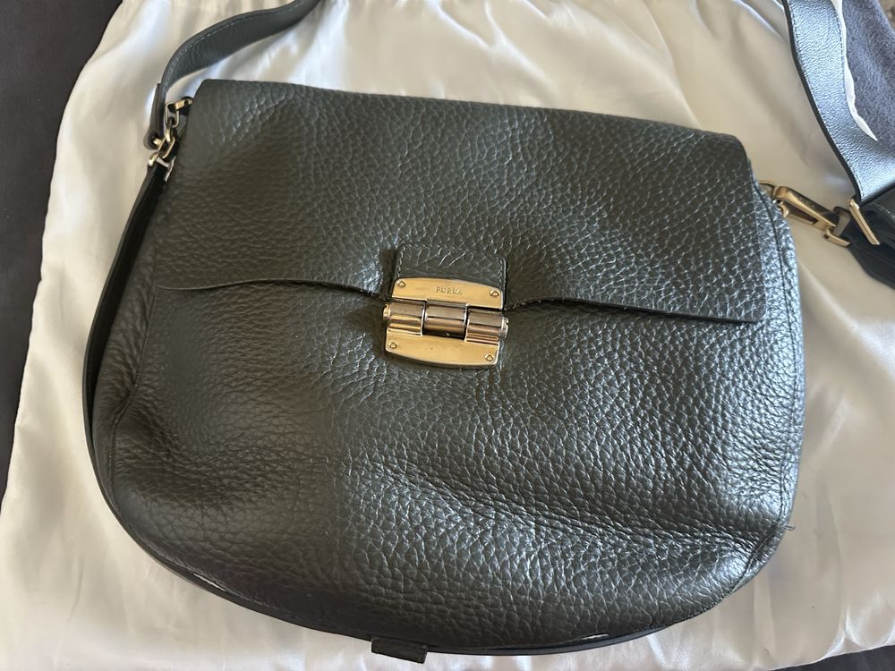 Оригинална чанта Furla -250 лв