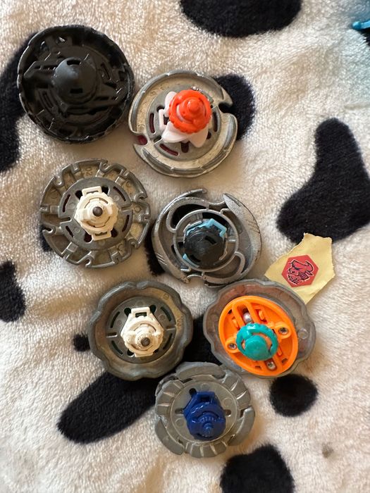 Бейблейдове 1111