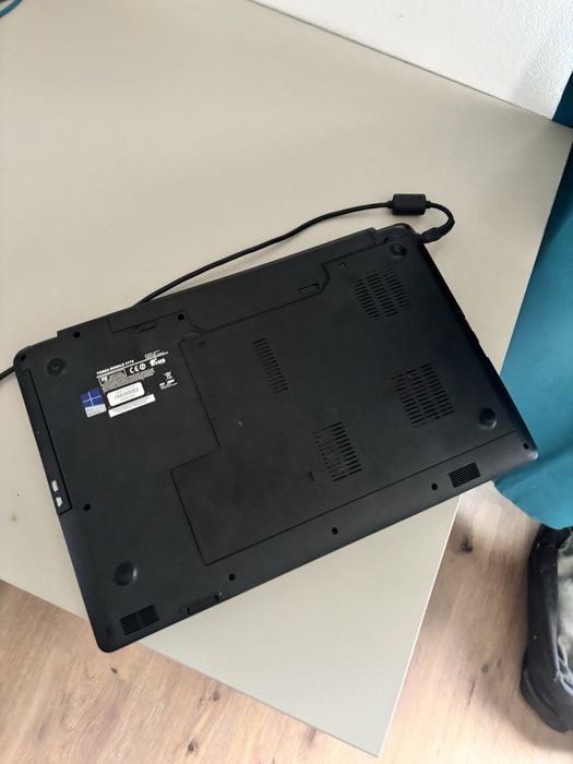 Laptop Clevo Gaming• 17,3” Full HD• i5-6300H• 12gb ram•SSD •Nvidia Gtx