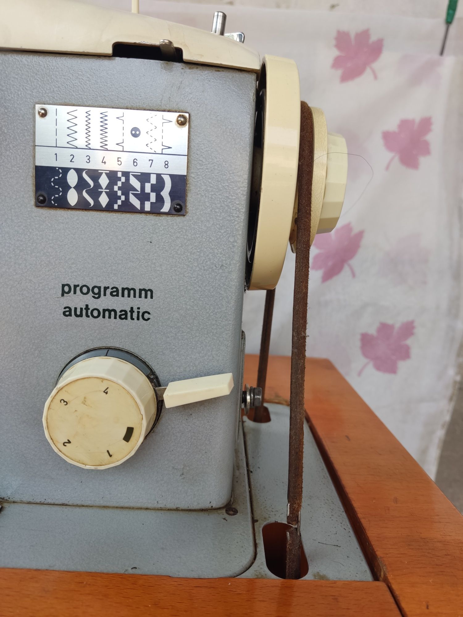 Подаётся с запосным цепью