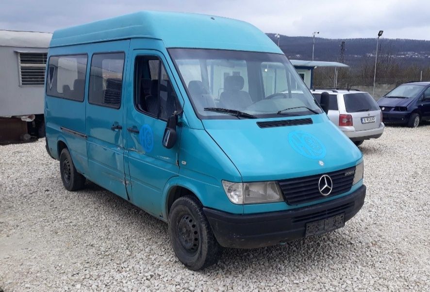 Мерцедес Спринтер 2.3 D Mercedes Sprinter 208 2.3D на части