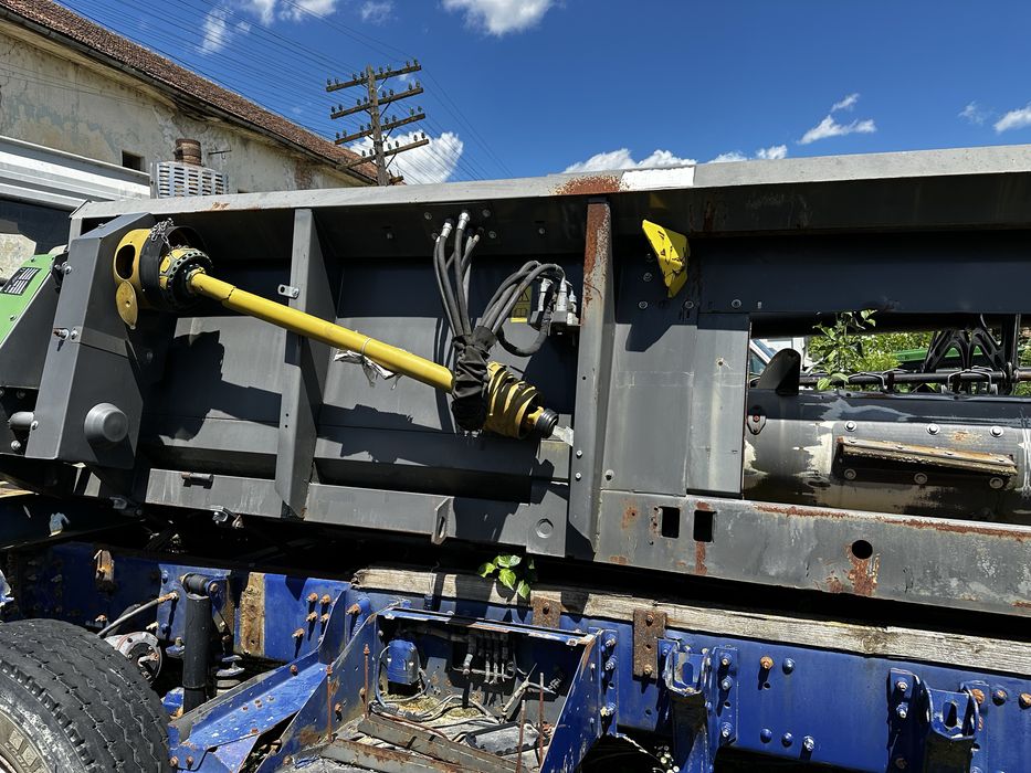 Dezmembrez heder Fendt,laverda