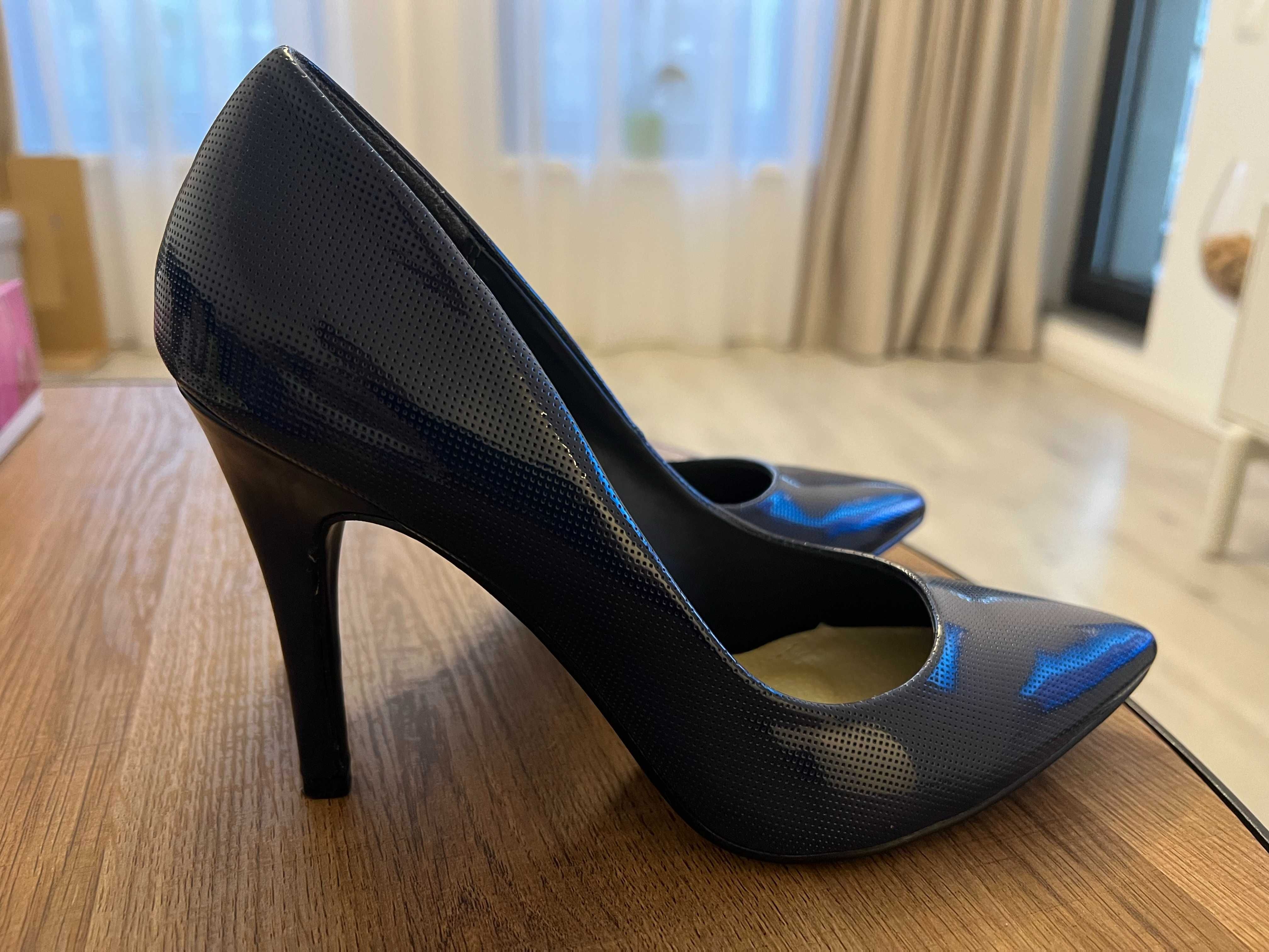 Pantofi stiletto Italia, bleumarin