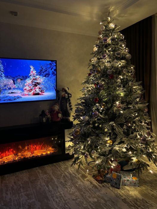 Продам елку заснеженную