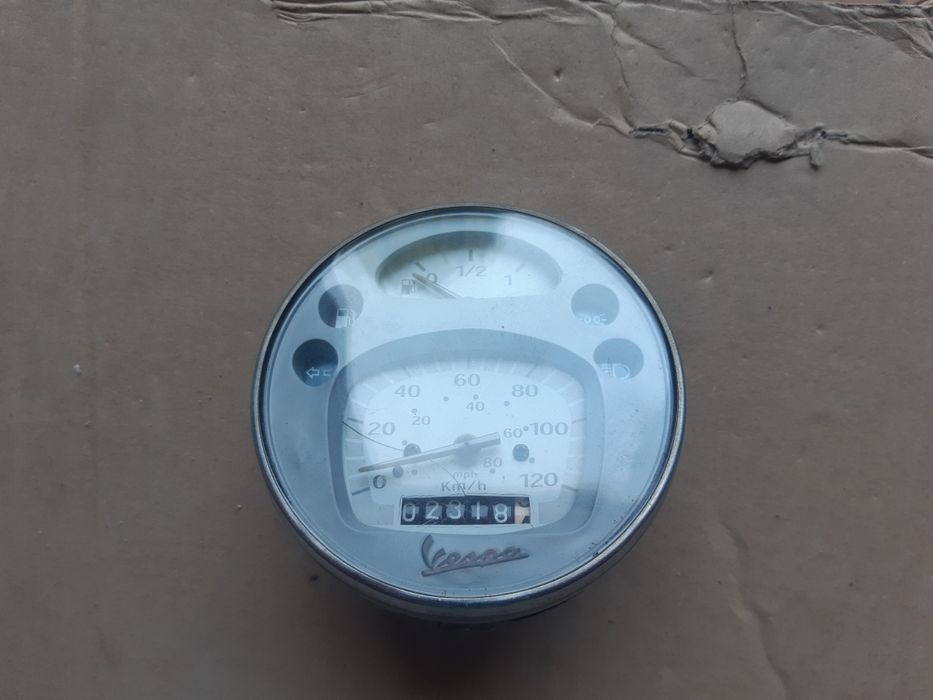 Километражини табла  за  Веспа (VESPA)-втора употреба