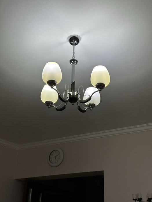 Corp de iluminat, lustra si doua aplice