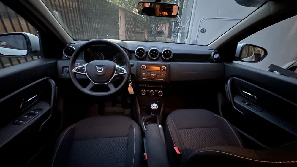 Dacia Duster Comfort 4x4 1.6 benzina aspirat ( nissan )