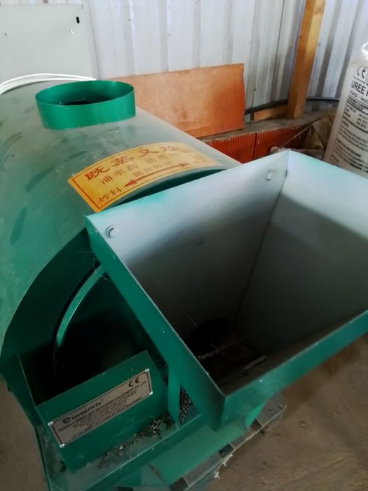 Uscător semințe și cereale  pe gaz sau lemne