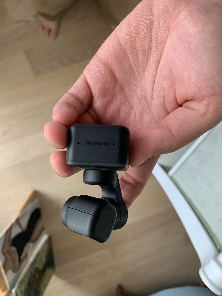 Insta 360 link вебкамера web cam