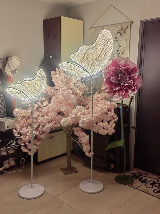 Светещи пеперуди