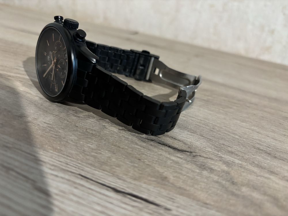 Оригинален мъжки часовник LOTUS Chronograph 18668–черен,много запазен