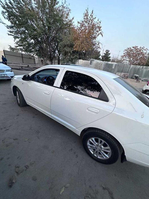 Продается cobalt 2022