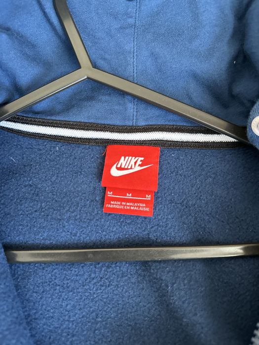 Nike елек с качулка