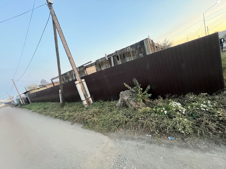 Продам участок, недострой