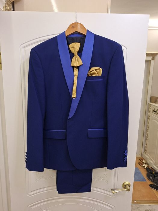 Смокинг размер М, L