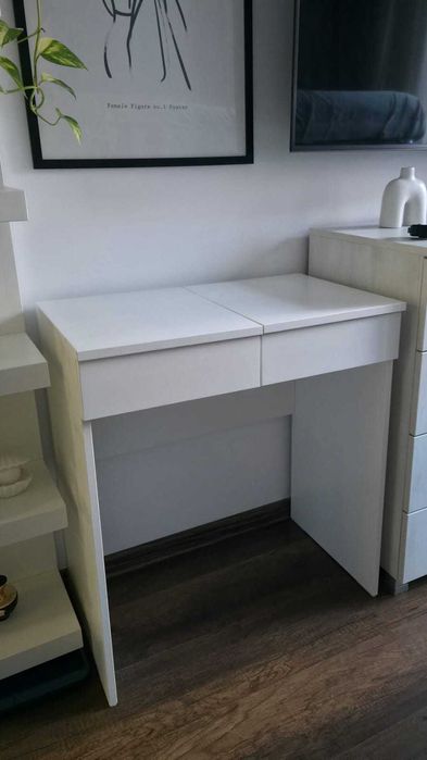Тоалетка Ikea Brimnes, като нова