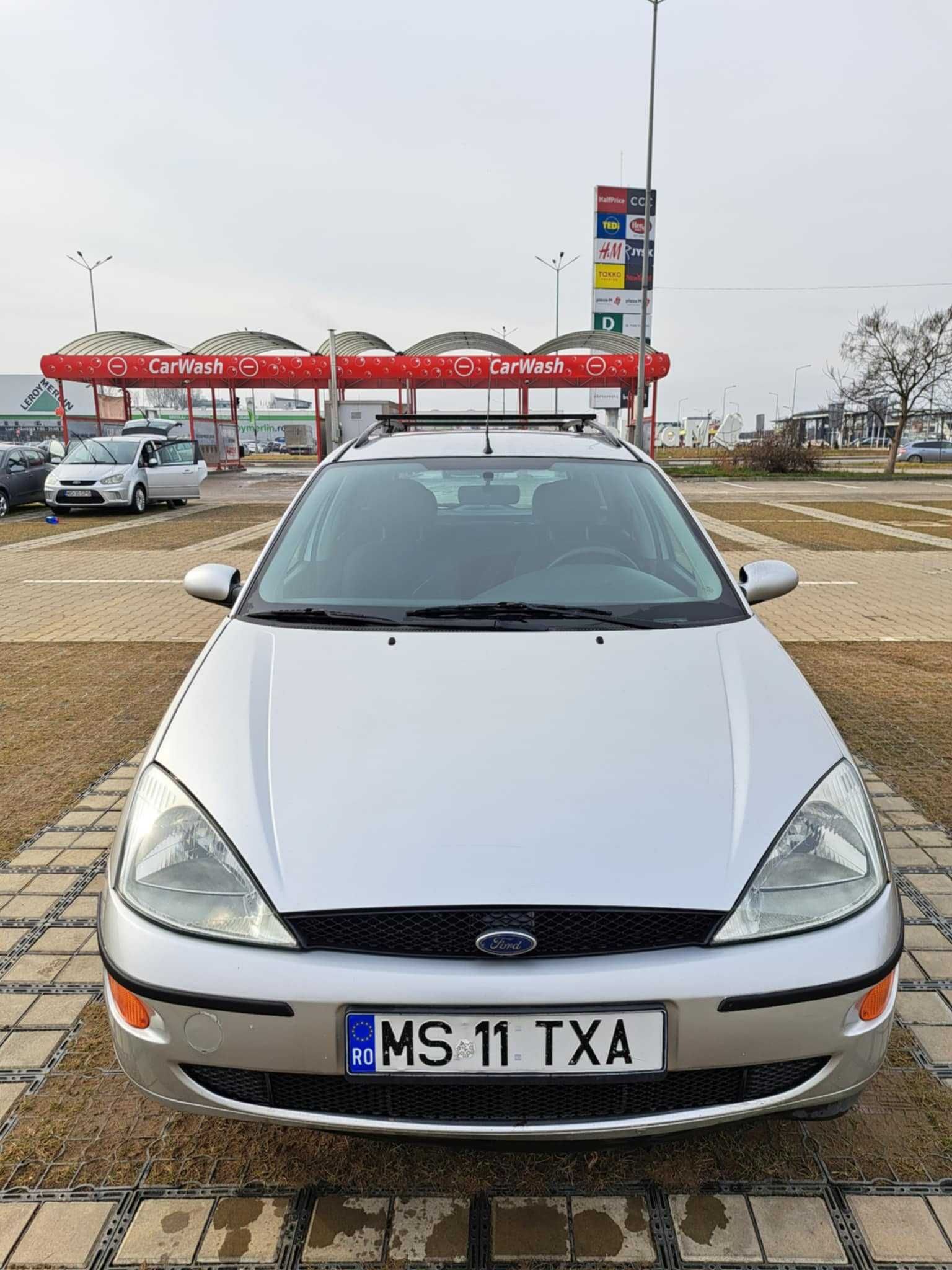Ford focus cu anvelope iarna si vara