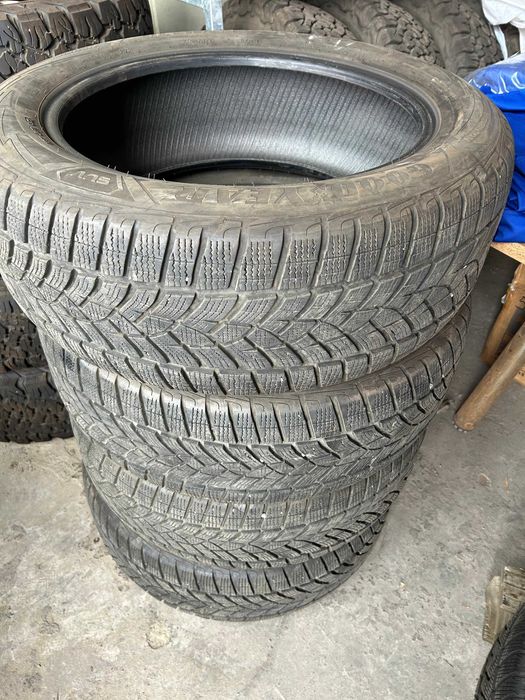 Vand 4 Anvelope iarna GOODYEAR 235x55 R19  M+S